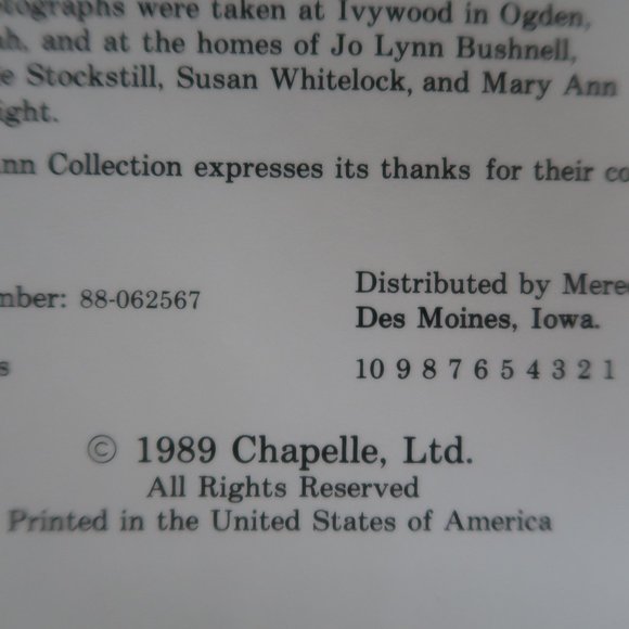 Lot of 2 Hardback Cross-Stitch Pattern Books (The Vanessa-Ann Collection) - Picture 5 of 15